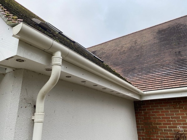 Residential gutter cleaning experts in Sandhurst, Berkshire